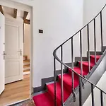 New Mezzanine Studio In The Heart Of Paris