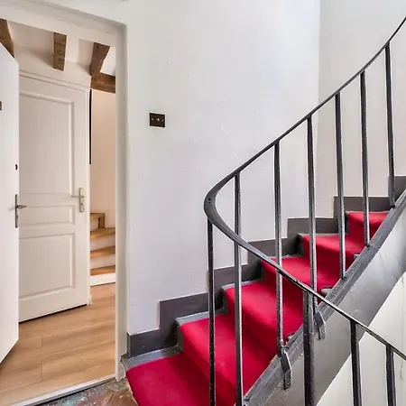 New Mezzanine In The Heart Of * Paris